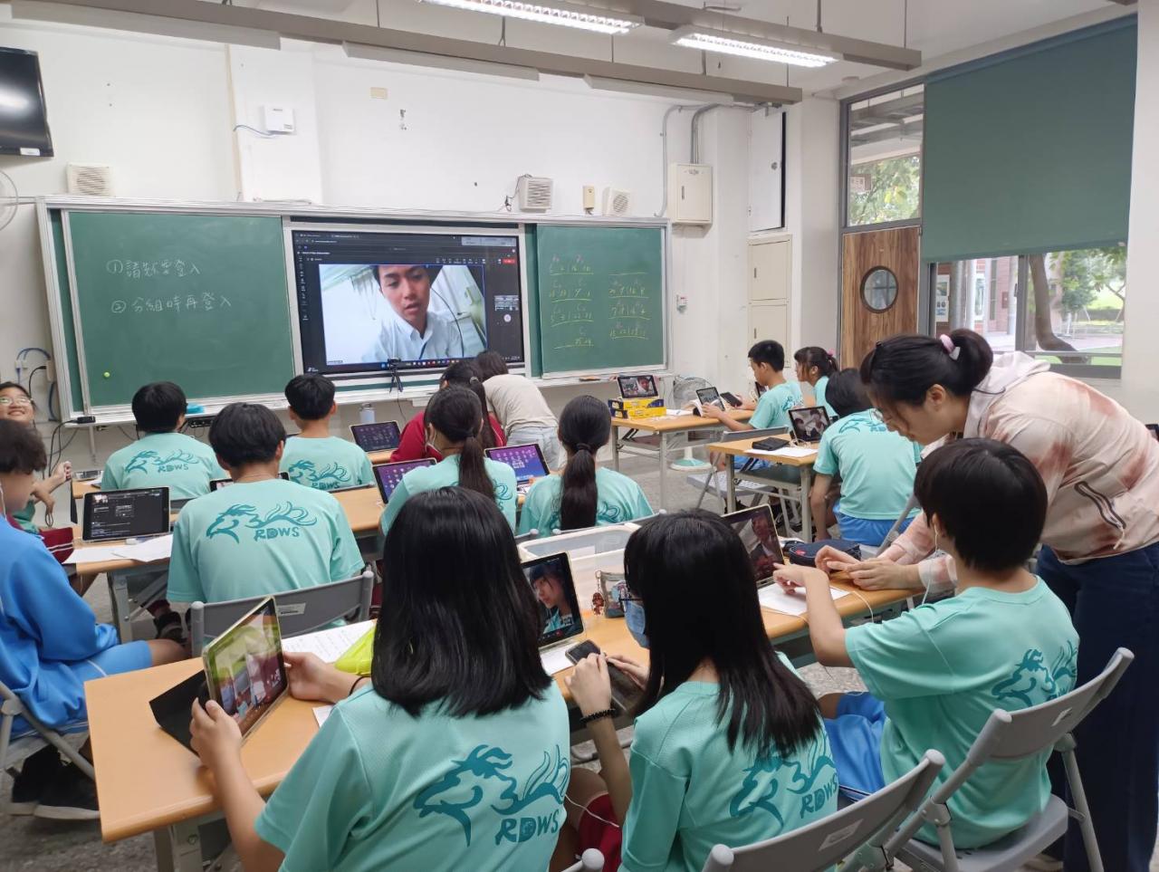 https://schoolweb4.tn.edu.tw/~wsjh_web/uploads/tadgallery/2024_11_14/610_28221_0.jpg 113.11.14台日線上交流