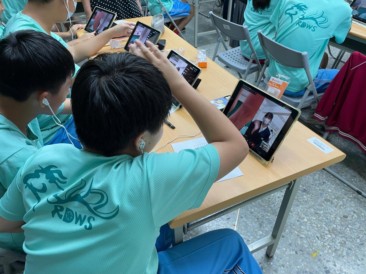 https://schoolweb4.tn.edu.tw/~wsjh_web/uploads/tadgallery/2024_11_14/617_LINE_ALBUM_台日線上交流_241114_6.jpg 113.11.14台日線上交流